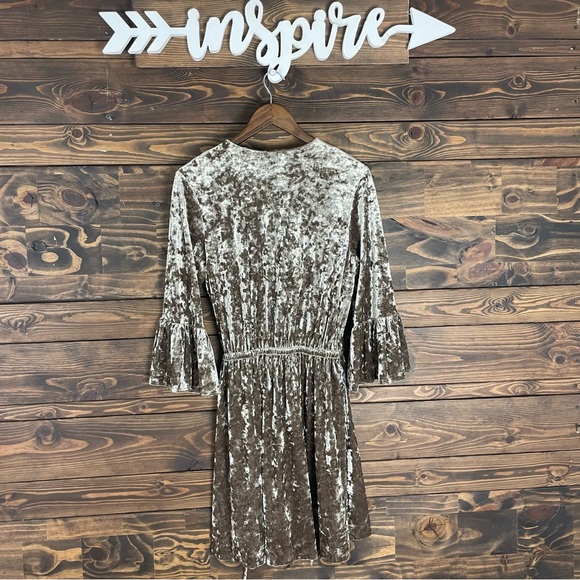 L’AGENCE | Crushed Velvet Riley Mink Wrap Dress Quarter Bell Sleeve Mini Dress - Picture 10 of 15